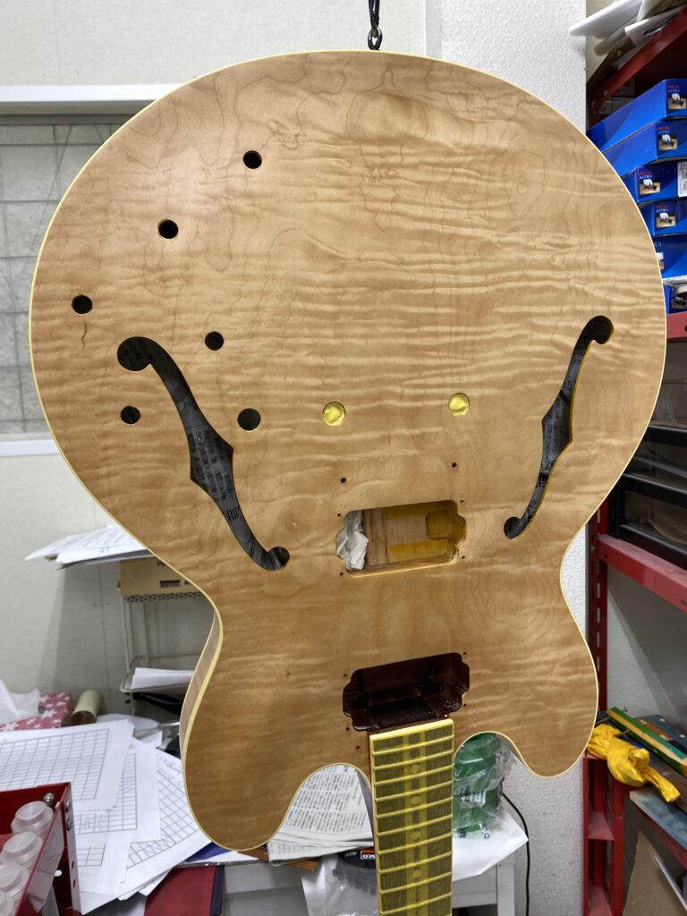 サンディングシーラー塗り